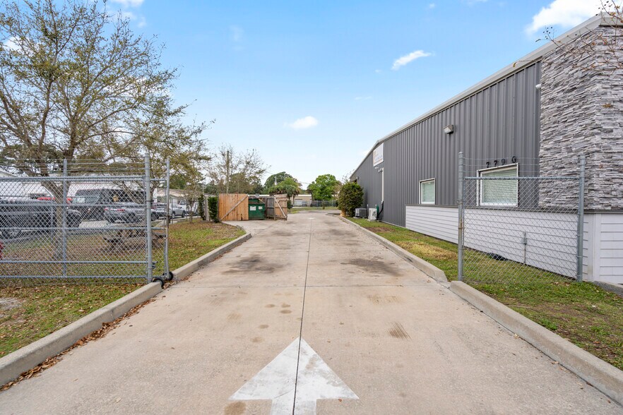 More Photos Of 7790 Industrial Rd, Melbourne Warehouse For Sale