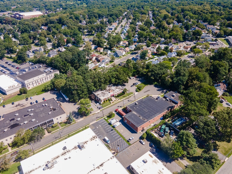 More Photos Of 111 Galway Pl, Teaneck Medical For Lease