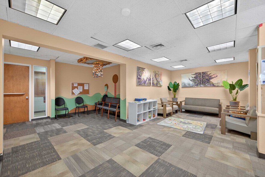 More Photos Of 3722 S Hudson St, Seattle Medical For Sale