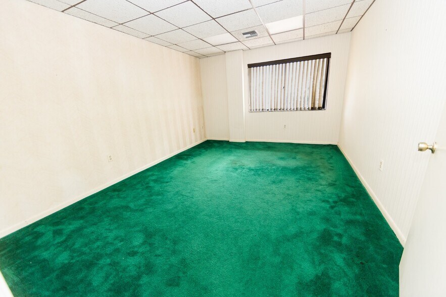 More Photos Of 300 NW 70th Ave, Plantation Medical For Lease