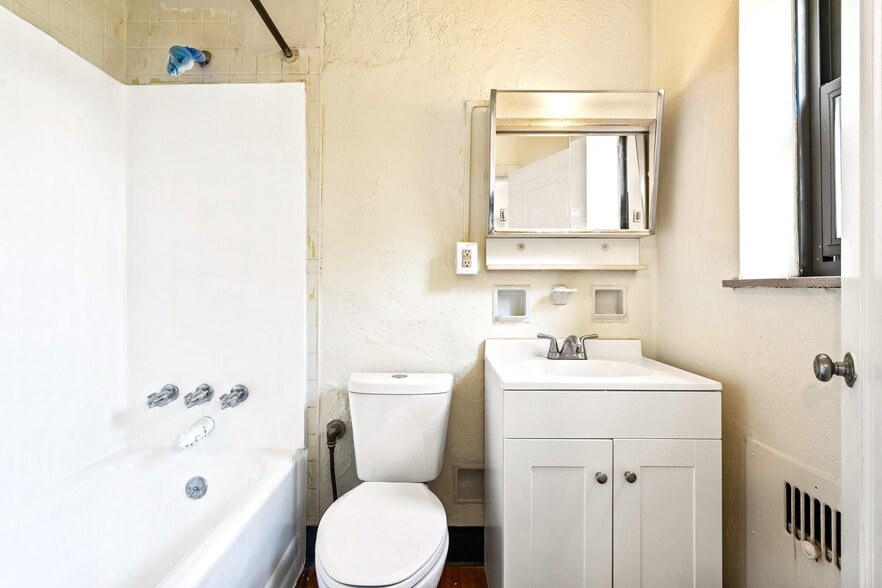 More Photos Of 3336 Brownsville Rd, Pittsburgh Apartments For Sale