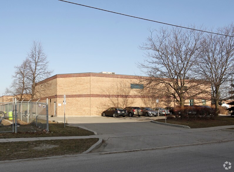 More Photos Of 122 Sun Pac Blvd, Brampton Warehouse For Sale
