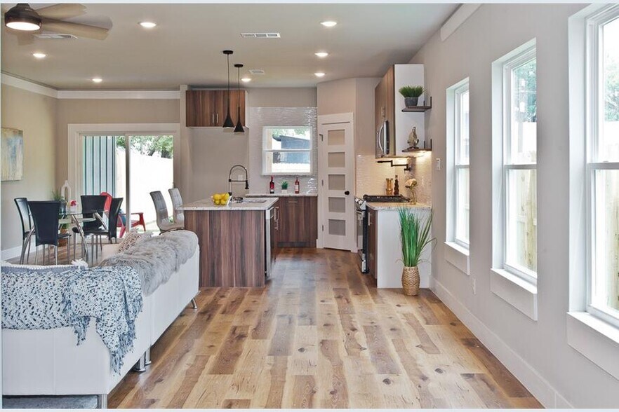 ARTS OAK CLIFF, Dallas, TX 75208 Apartments For Sale