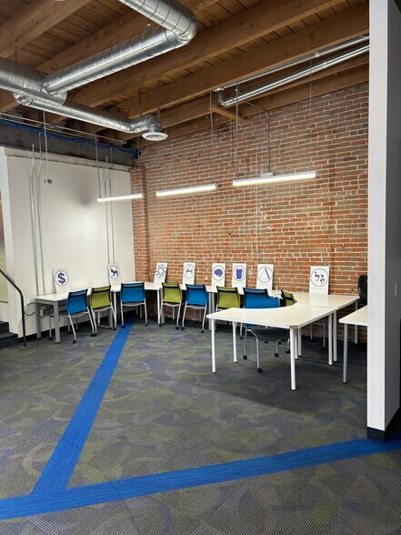 More Photos Of 1028 Park Ave W, Denver Office For Sale