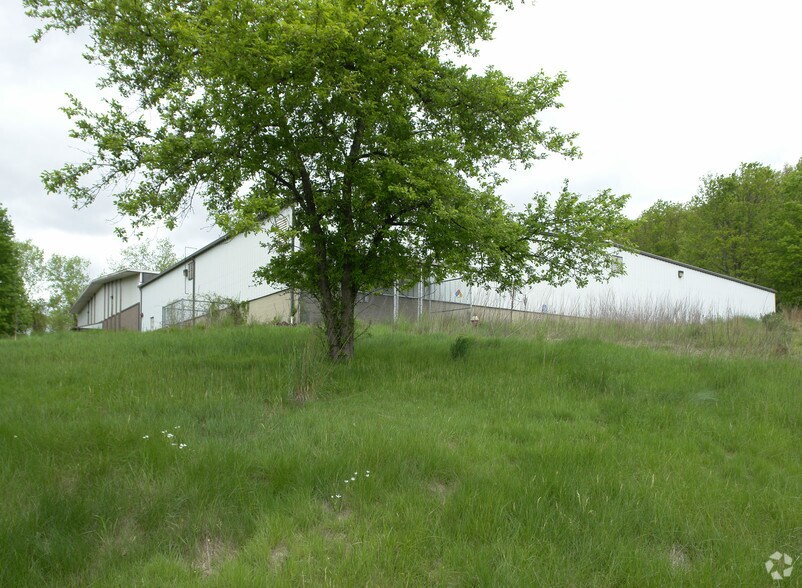 More Photos Of 185 Huntingdon Ave, Waterbury Industrial For Sale