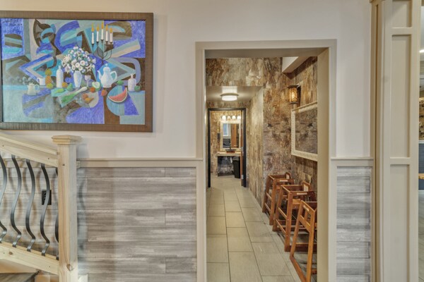 More Photos Of 33 S Carolina St, Hartwell Restaurant For Sale