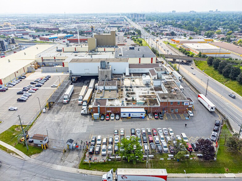 Primary Photo Of 32 Kennedy Rd, Brampton Manufacturing For Sale