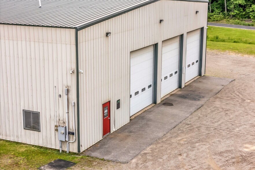 More Photos Of 163 Main Rd N, Frankfort Warehouse For Sale