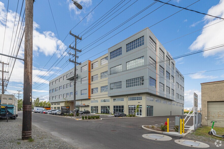 More Photos Of 3847 1st Ave S, Seattle Warehouse For Lease