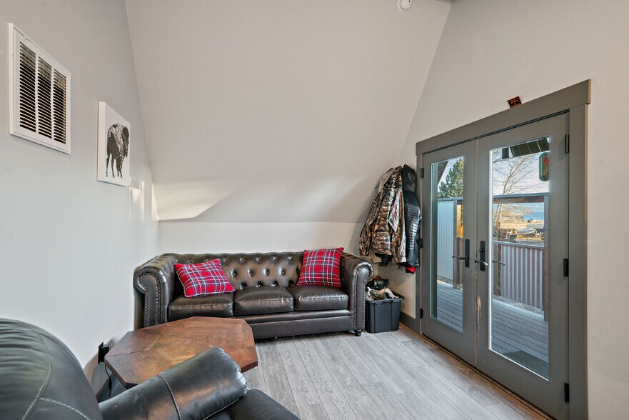 More Photos Of 7795 Thorpe Rd, Bozeman Industrial For Sale