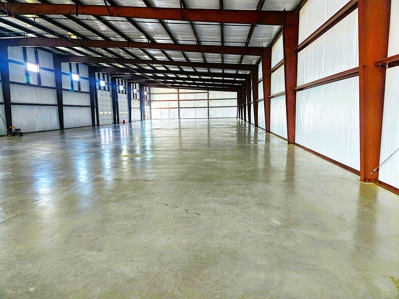 More Photos Of Building 1, 8137 Florance Rd, Northlake Light Distribution For Sale