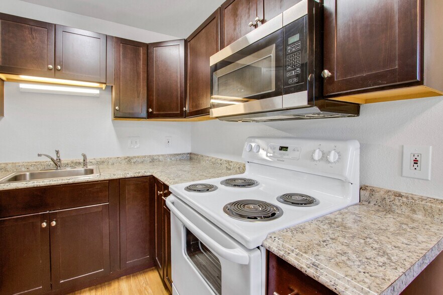 More Photos Of 6092 Wadsworth Blvd, Arvada Apartments For Sale