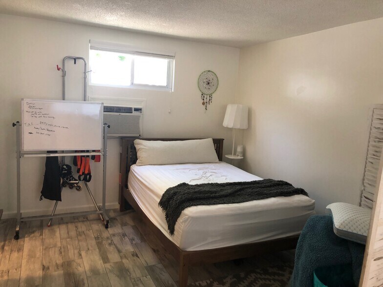 More Photos Of 588 E Mel Ave, Palm Springs Apartments For Sale