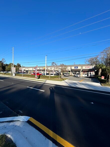 Primary Photo Of 1461 N Goldenrod Rd, Orlando Unknown For Lease