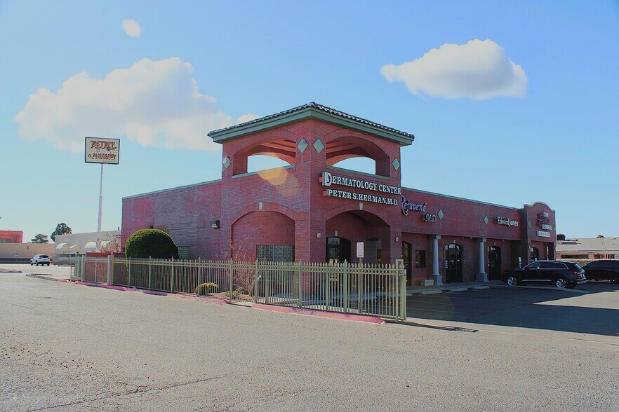 More Photos Of 10960 Montwood, El Paso Medical For Lease