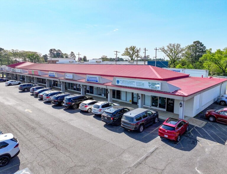 More Photos Of , Hot Springs General Retail For Sale