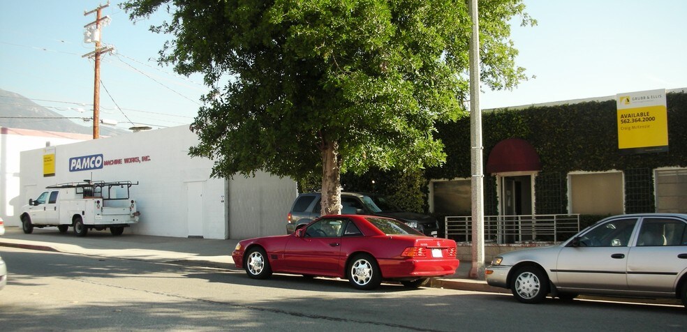 More Photos Of 924-926 S Primrose Ave, Monrovia Warehouse For Lease