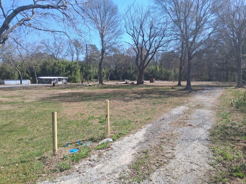 More Photos Of 10235 Veterans Memorial Hwy, Lithia Springs Land For Sale