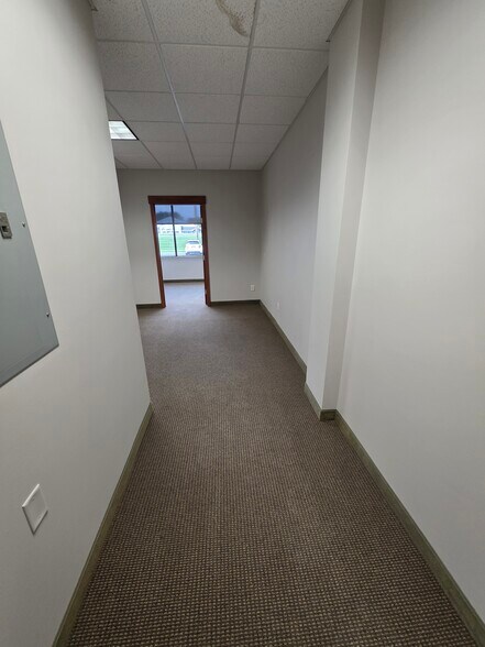 More Photos Of 744 Ryan Dr, Hudson Office For Lease