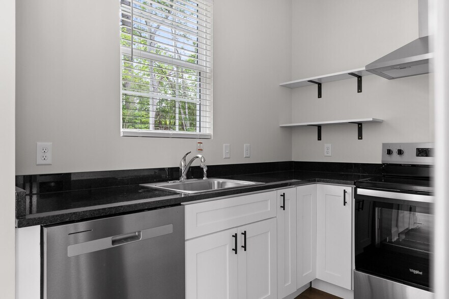 More Photos Of , Chattanooga Specialty For Sale