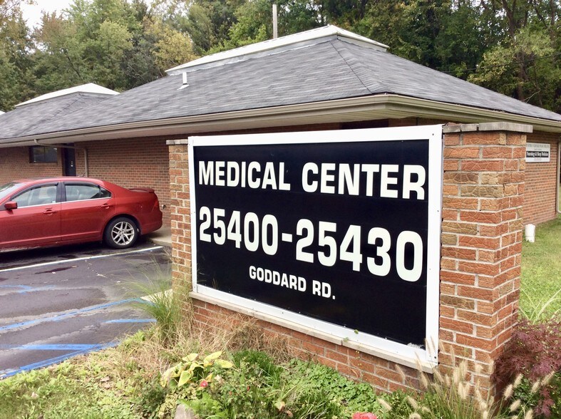 More Photos Of 25400-25430 Goddard Rd, Taylor Medical For Sale