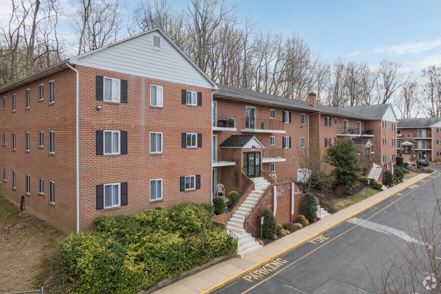Primary Photo Of 155 Westtown Way, West Chester Apartments For Sale