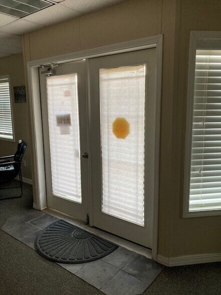 More Photos Of 600 SE Court Ave, Pendleton Auto Dealership For Sale