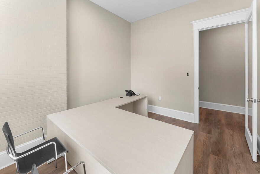 More Photos Of 710 Mall Blvd, Savannah Bank For Sale