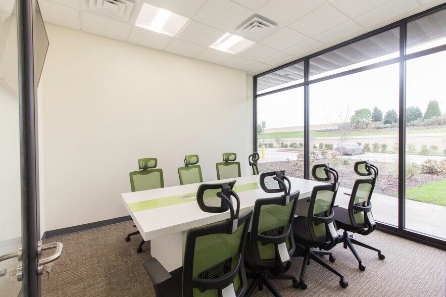 More Photos Of 113 E State Highway 121, Coppell Office For Sale