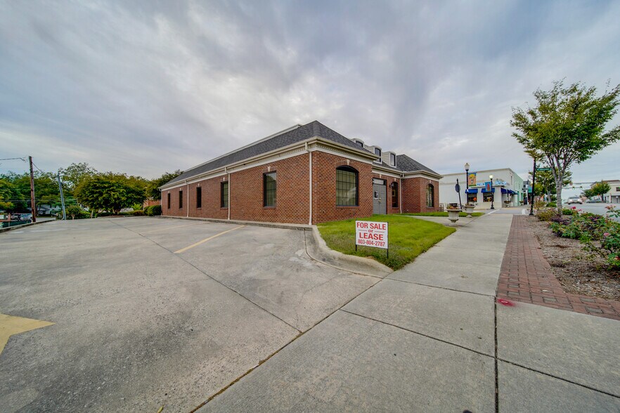 More Photos Of 322 S Main St, Lancaster Medical For Sale