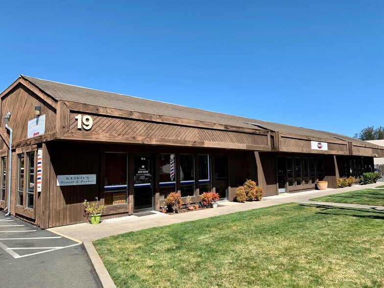 More Photos Of 19 Digital Dr, Novato Warehouse For Lease