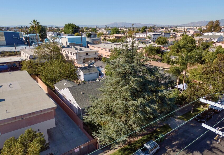 More Photos Of 6833 Simpson Ave, North Hollywood Land For Sale