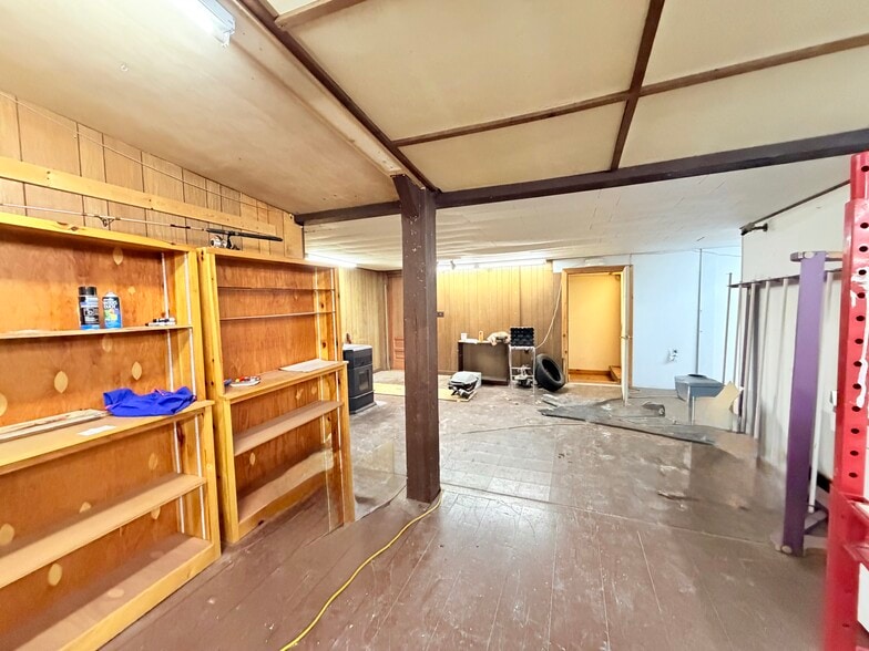 More Photos Of 8 Dunster Ave, Greenville Storefront Retail Residential For Sale