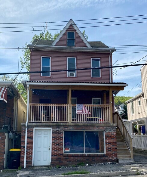 More Photos Of 1717 W Market St, Pottsville Apartments For Sale