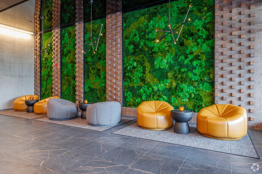 More Photos Of 5200 St De La Savane, Montréal Apartments For Lease