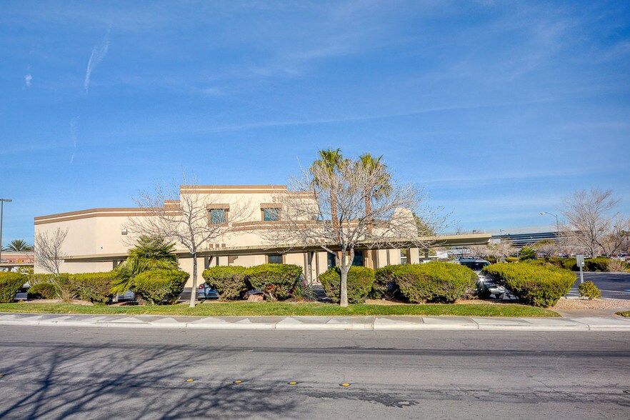 More Photos Of 313 Pilot Rd, Las Vegas Light Distribution For Sale