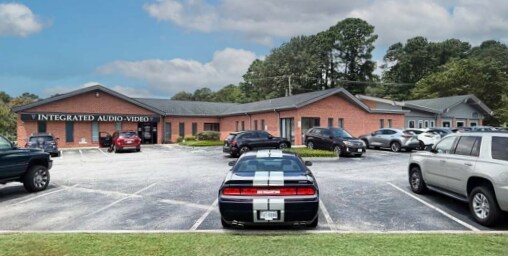 More Photos Of 2897 Bridge Rd, Suffolk Freestanding For Sale