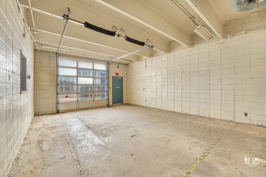 More Photos Of 6725 NW Atlanta Ave, Lawton Industrial For Lease