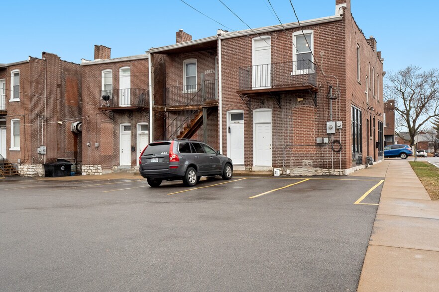 More Photos Of 6830 Gravois Ave, Saint Louis Storefront Retail Office For Lease