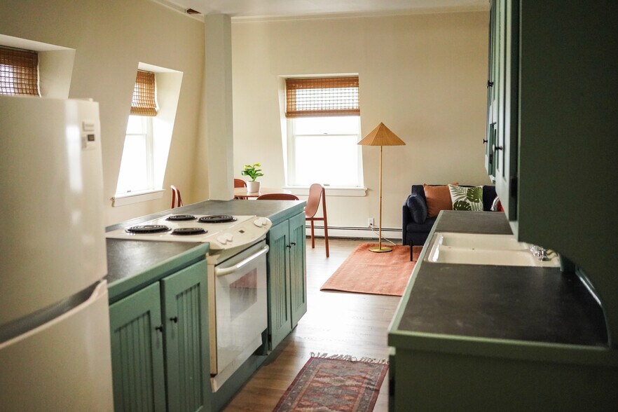 More Photos Of 36 Main st, Stonington Multifamily For Sale