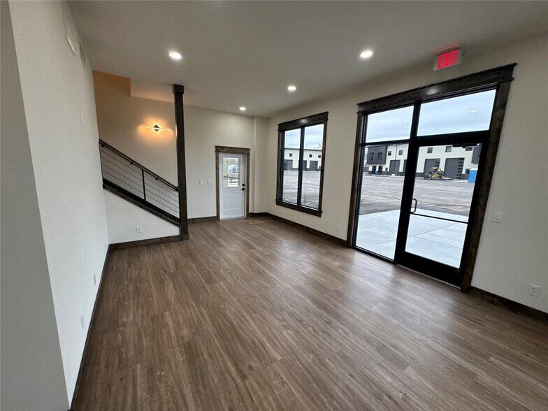 More Photos Of 2720 Ranger Hwy, Weatherford Light Distribution For Lease