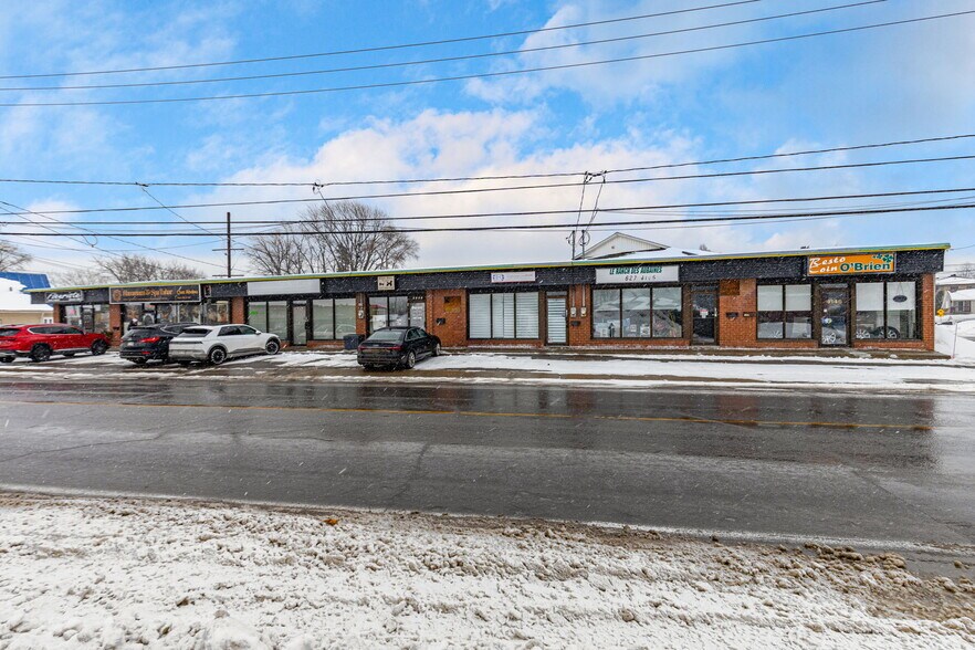 Primary Photo Of 4148-4152 Boul Sainte-Rose, Laval Storefront For Lease