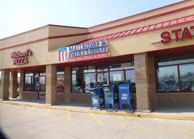 More Photos Of 2405 Essington Rd, Joliet General Retail For Lease