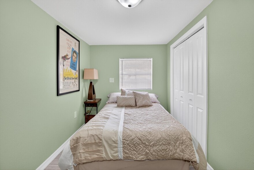 More Photos Of 805 N Wheeler St, Plant City Hospitality For Sale