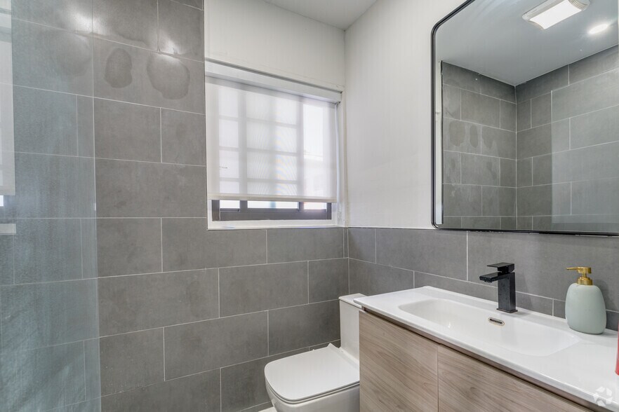 More Photos Of 733-737 Michigan Ave, Miami Beach Apartments For Sale