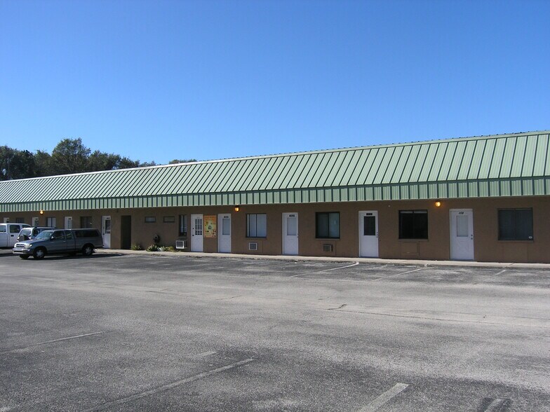 More Photos Of 8340 Ulmerton Rd, Largo Light Distribution For Lease