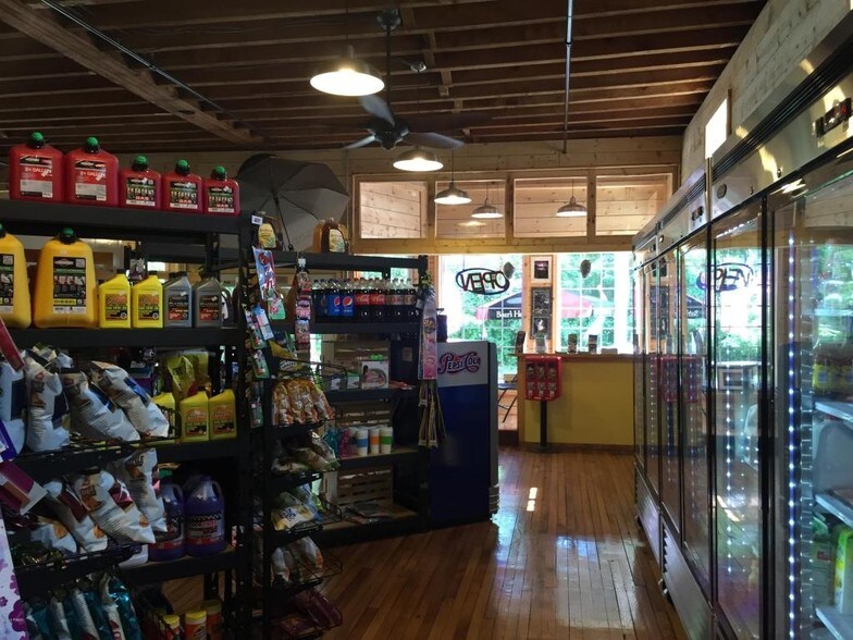 More Photos Of 3251 Route 209, Bushkill Convenience Store For Lease