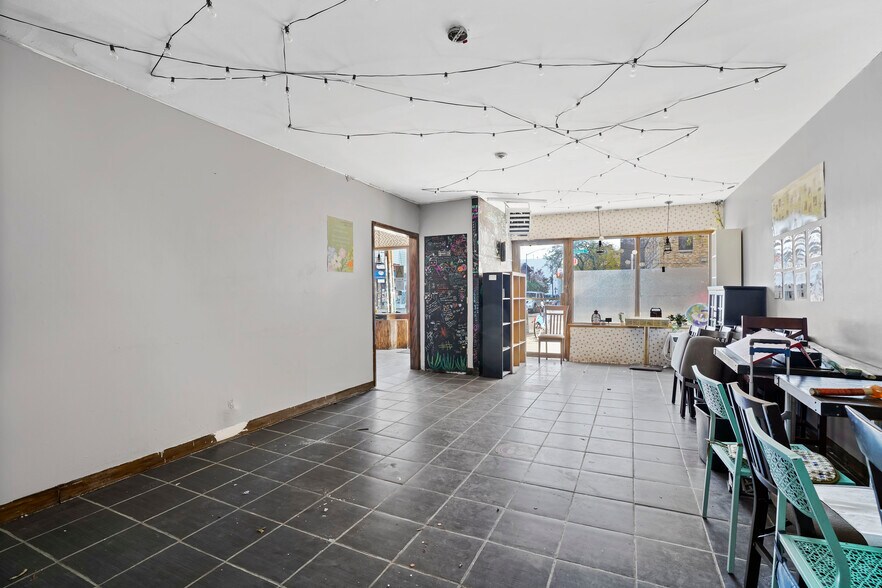 More Photos Of 76 Bushwick Ave, Brooklyn Restaurant For Lease