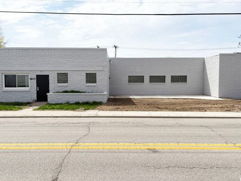 More Photos Of 1017 S Logan St, Mishawaka Manufacturing For Lease