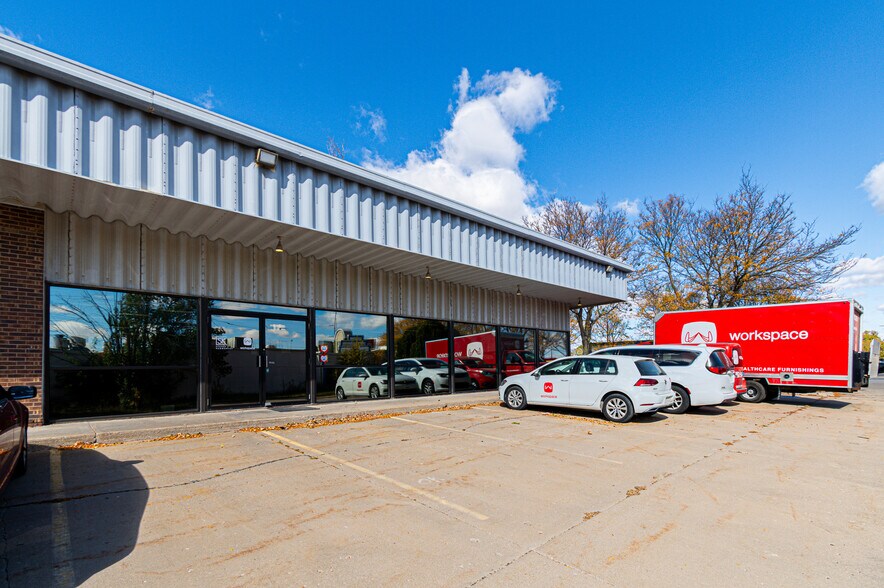 More Photos Of 218 2nd St, Coralville Flex For Sale